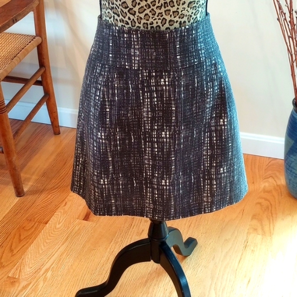 JCrew Ladies Mini Skirt Size:10 Color: Dark Gray and White NWOT